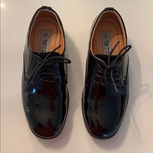 Tip Top tuxedo shoes